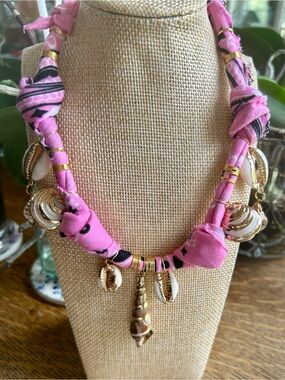 New 14k Shell  Boho Statement Necklace on pink Bandanna w/ 18k chain link